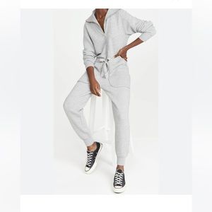 Crosby Sweatshirt Jumpsuit
Heather Grey / XL